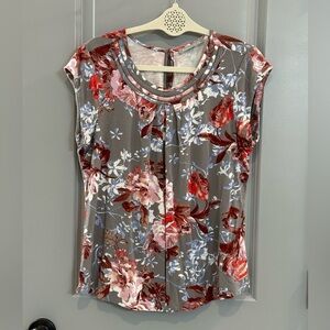 Daniel Rainn Taupe Floral Cap-Sleeve Blouse with Red and Blue Accents